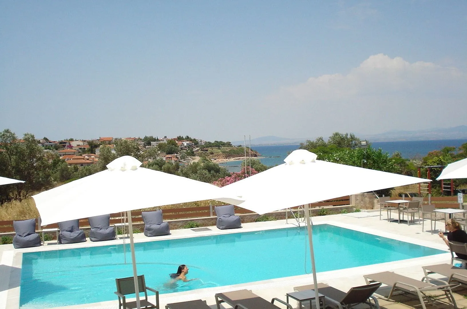 Villa Madeleine Tower View Nea Fokea Apartment